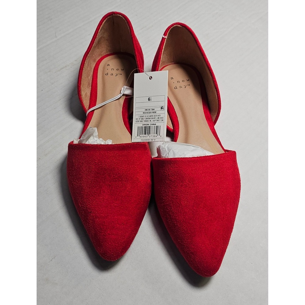 A New Day Rebe Red Pointed Toe D'Orsay Flats Womens 6.5 Faux Suede 096007384 New